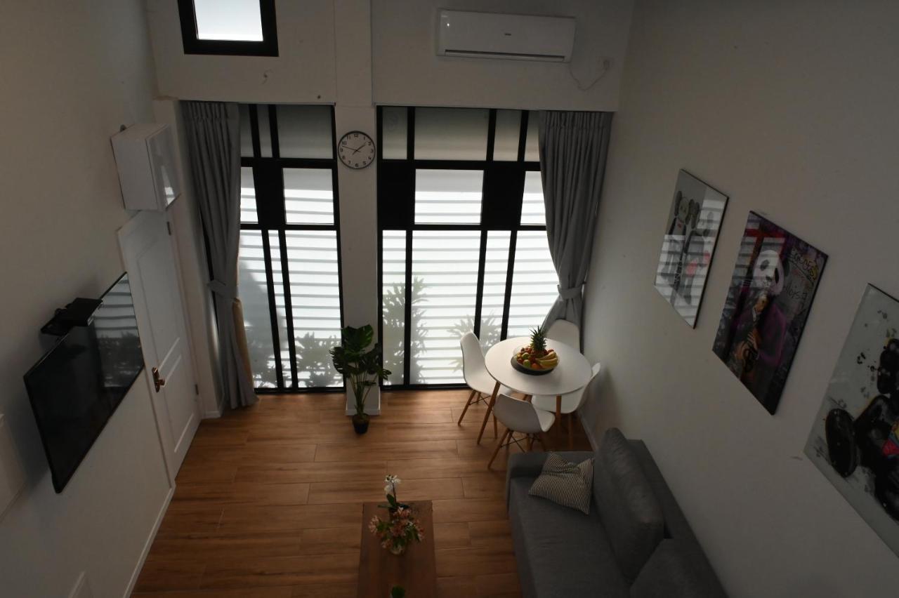 Kalvin Apartments By Levinsky Market Tel Aviv Exterior photo